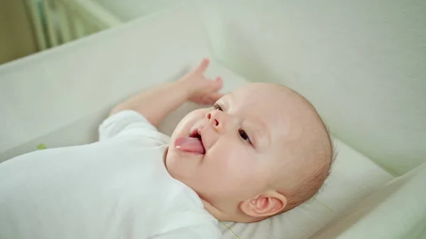 Baby Lying in Bed at Home and Playing — Stock Photo, Image