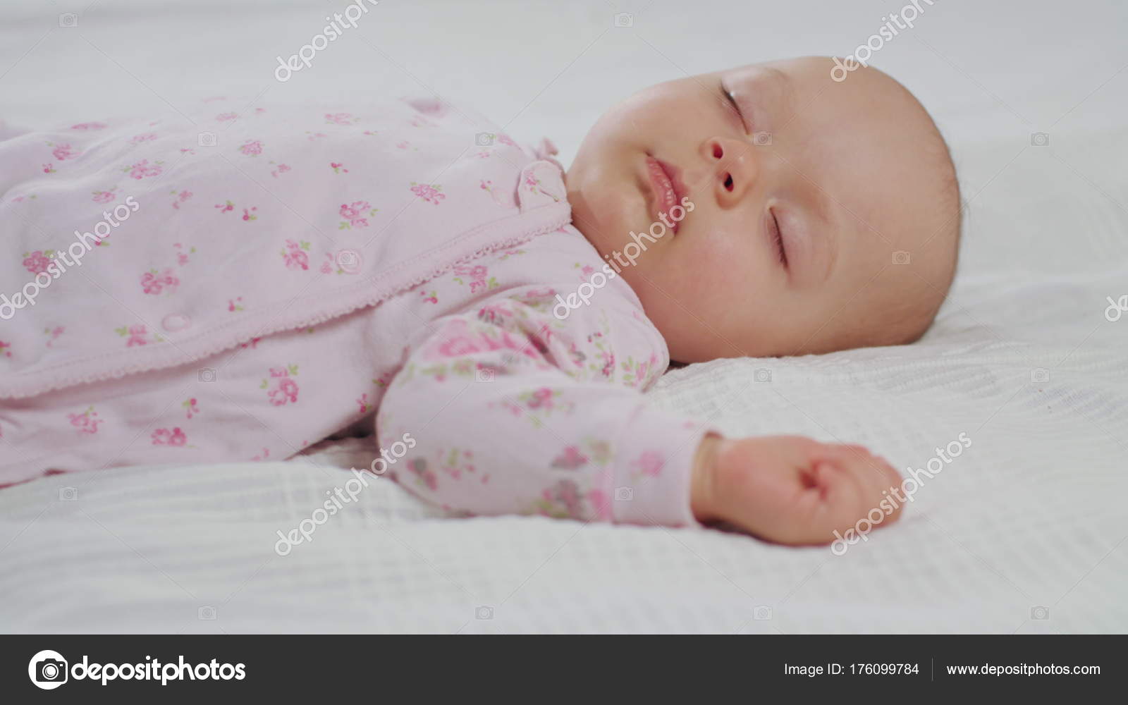 Развитие малыша гипертонус. Розовый шум для сна новорожденных слушать. Шум для новорожденных 12 часов. Белый шум для новорожденных 10 часов. Шум для сна.