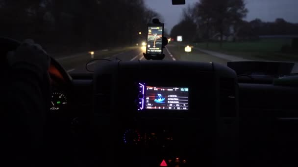 GPS навігація на смартфоні — стокове відео