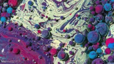 Ağır çekim petrol mürekkep parlak Collors kabarcıklar