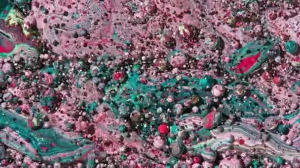 Heldere puzzleachtige bubbels Slow Motion olie inkt — Stockvideo