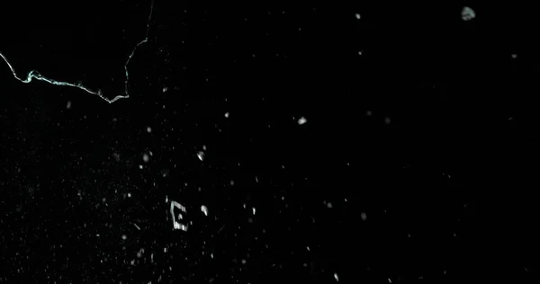 Gebrochene Risse Glasbruch Effekt Textur Isoliert Abstrakten Schwarzen Hintergrund Kugel — Stockfoto