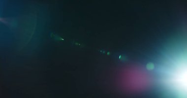 Sızdırma Ustası 12mm Film ve Film İçin Lens Fişekleri. Parlak Lens Parıltısı Geçişler ve Ünvanlar için yanıp sönüyor. Işık Darbeleri ve Parıltıları.