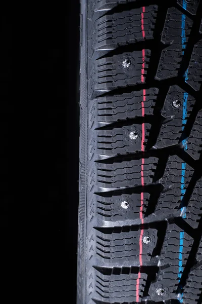 Kış lastiği koruyucusu. Spot ışığı en baştan düşer