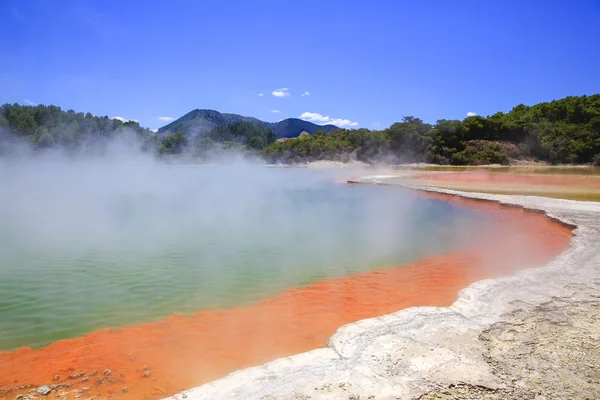 Wai-o-tapu pays des merveilles thermales en Nouvelle-Zélande . — Photo