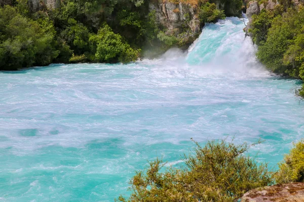 Air Terjun Huka di Sungai Waikato, Selandia Baru . — Stok Foto