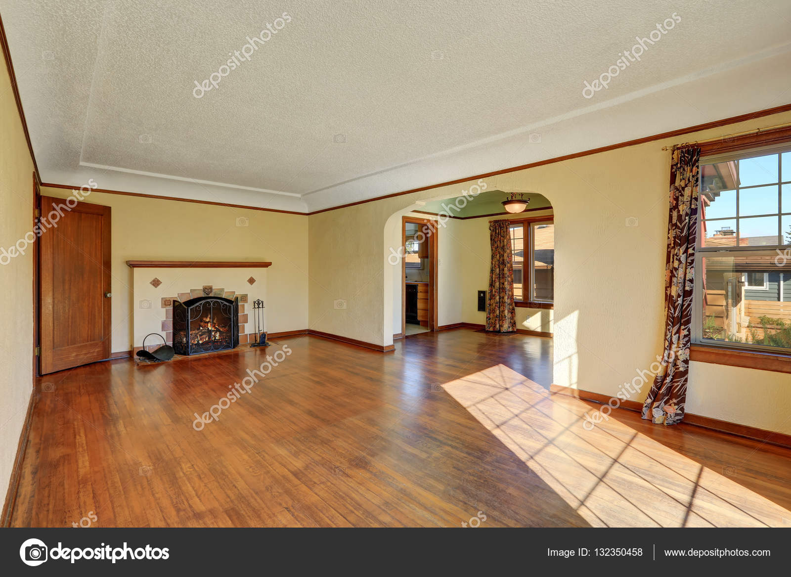 Images Tudor Fireplaces Empty Living Room Interior Of