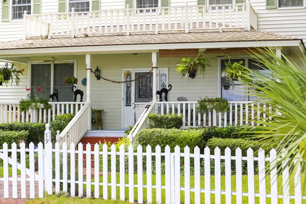 ISLA DE LA ESPERANZA, GA EE.UU. - 1 DE NOVIEMBRE DE 2013: Distrito residencial histórico . — Foto de Stock