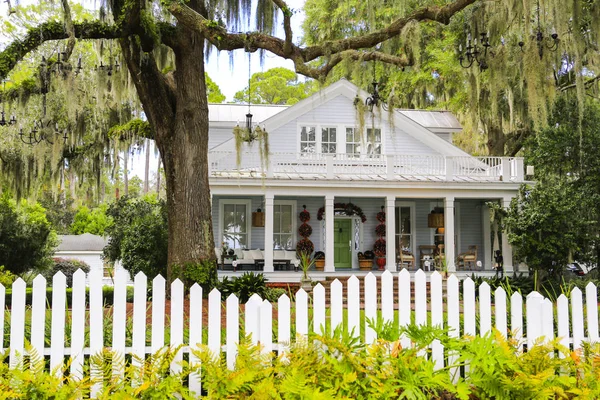 ÎLE DE HOPE, GA USA - 1er NOVEMBRE 2013 : Quartier résidentiel historique . — Photo