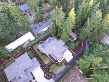 Yeni inşaat ev havadan görünümü 