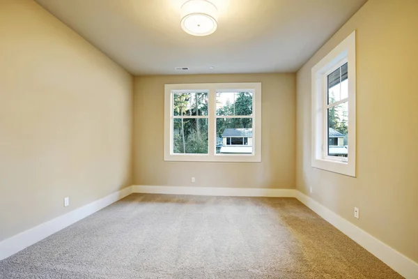 Empty room interior in new construction home — Stock Photo, Image
