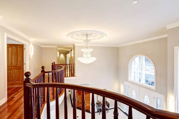 Panoramic view of spacious foyer from staircase landing — Stock Photo, Image