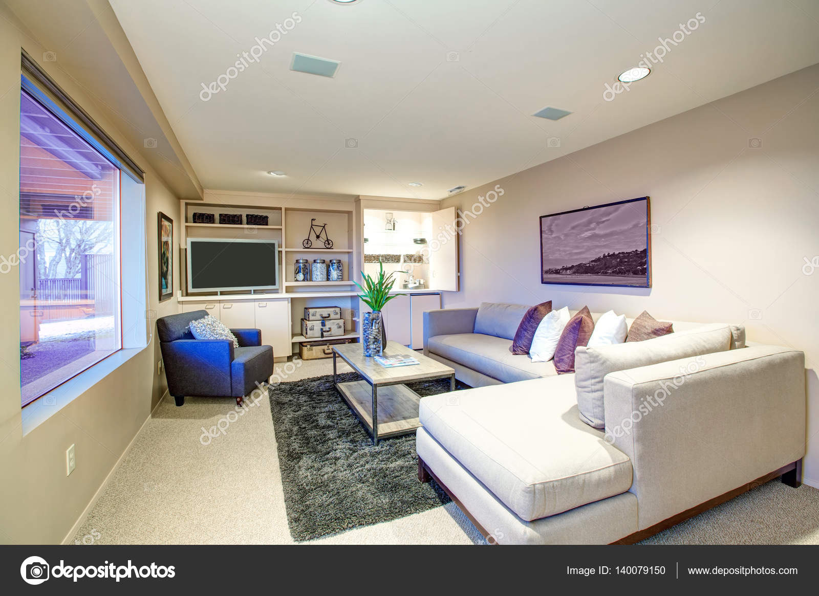 Gastvrije woonkamer functies gebouwd in natte bar — Stockfoto ... Gastvrije woonkamer functies gebouwd in natte bar — Stockfoto ...