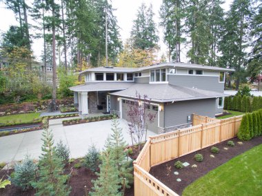 Yeni inşaat ev havadan görünümü 