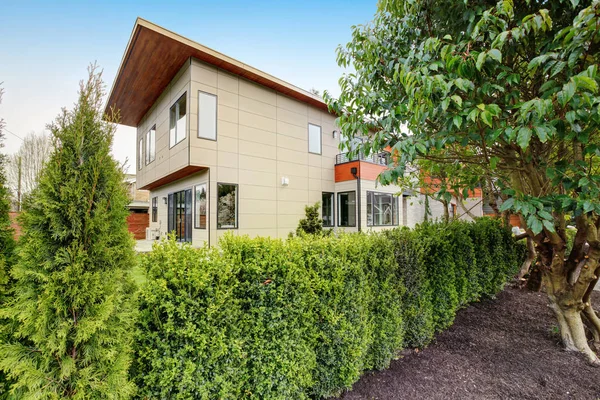 Casa de estilo contemporâneo em Bellevue — Fotografia de Stock
