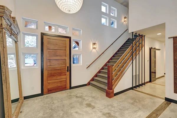 Desain interior Entryway di Beautiful modern rumah — Stok Foto
