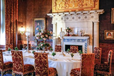 Asheville, North Carolina - 4 Şubat 2017: Biltmore House kahvaltı salonu 