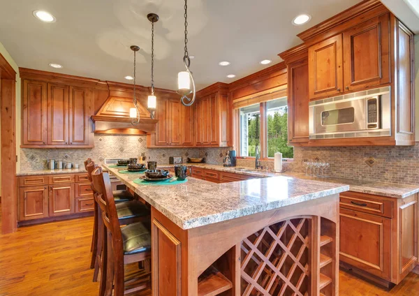 Gourmet kitchen boasts maple cabinetry — Stock Photo, Image