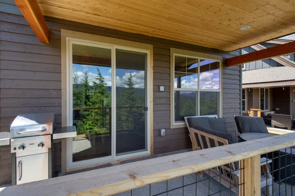 Magnifique Patio Avec Cheminée Vue Sur Forêt Les Montagnes Rêve — Photo