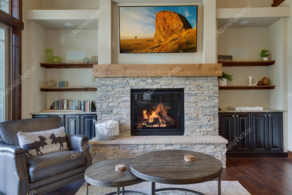 Soggiorno Moderno Saloni Classici Con Camino Arredamento Salone