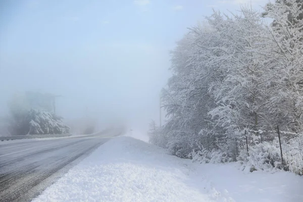 Inverno Paisagem Americana Velha Lado País Com Casas Rústicas Carros — Fotografia de Stock