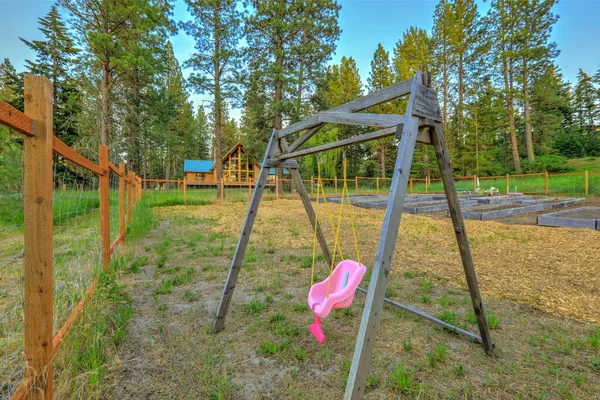 Natura Con Pini Montagne Bellissimo Chalet Sidro Casa Esterna — Foto Stock