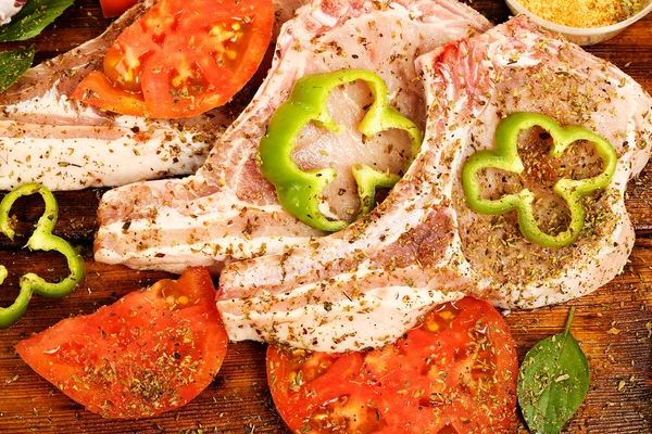 Raw pork chops — Stock Photo, Image