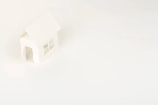 Casa de cartón blanco — Foto de Stock