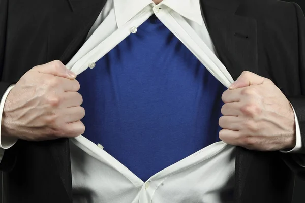 Hombre Negocios Abriendo Camisa Para Revelar Blanco Camiseta Azul Para — Foto de Stock