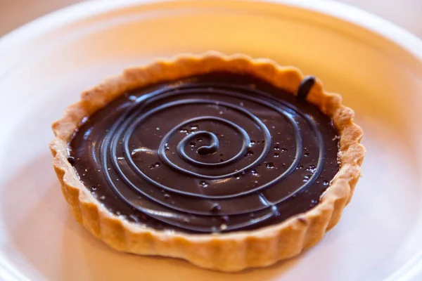 Tarta de chocolate con remolino —  Fotos de Stock