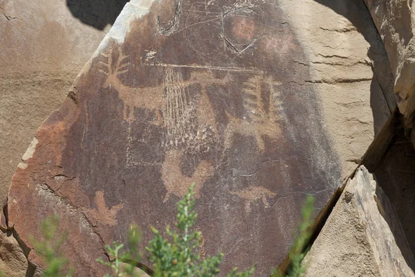 Legende rockt staatliche Petroglyphen-Website — Stockfoto