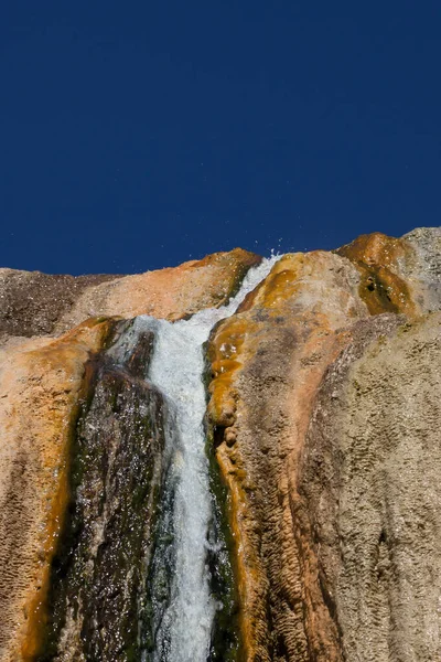 Tepee fontän i Hot Springs State Park — Stockfoto