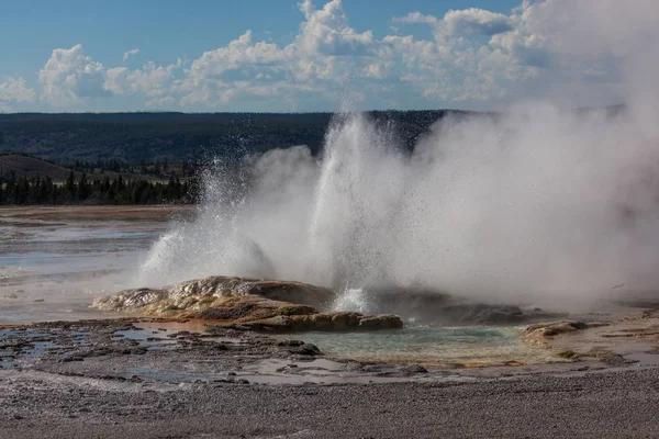 Clepsydra Geyser Paisaje — Foto de Stock