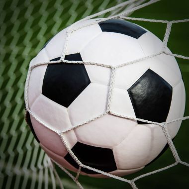 futbol futbol gol ile yeşil çim alan net.