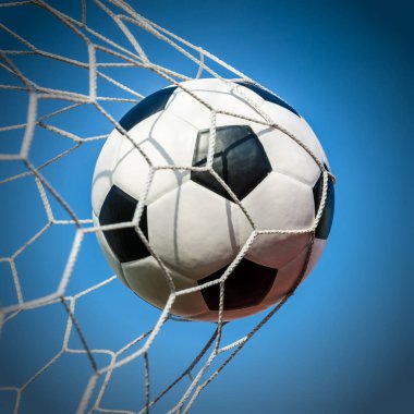 futbol futbol gol gökyüzü alanı ile net.