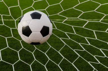 futbol futbol gol ile yeşil çim alan net.