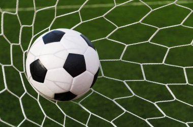 futbol futbol gol ile yeşil çim alan net.