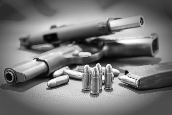 Gun and Golden Bullets. — Stock Photo, Image