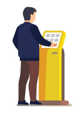 Elektronik self servis ödeme sistemi kullanan adam.