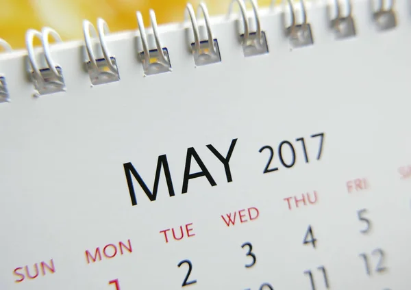 2017年 5 月のカレンダーを閉じる — ストック写真
