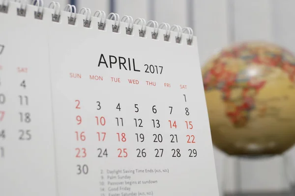 Fechar calendário de abril 2017 — Fotografia de Stock