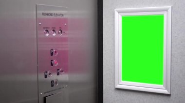 Yeşil billboard, reklamınızın Asansör içinde hareket 