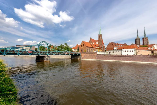 Wroclaw Polonia - 28 de junio de 2017: Panorama de la ciudad, turismo — Foto de Stock