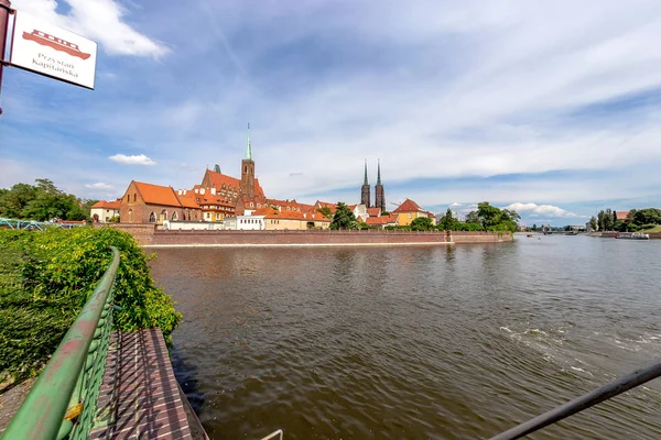 Wroclaw Poland - 28 June 2017: City panorama, sightseeing — Stock Photo, Image