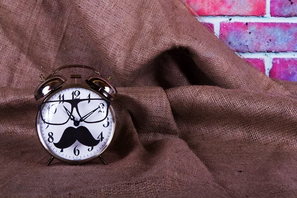 Çalar saat siyah hipster bıyıklı — Stok fotoğraf
