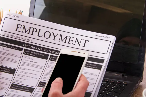 Keres egy új munkahely vagy a foglalkoztatás — Stock Fotó