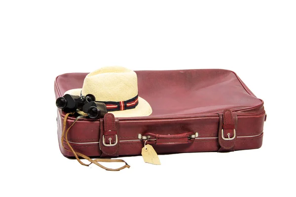 古い茶色の革のスーツケースで旅行の準備 — ストック写真