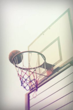 Bir okulda Basketbol çember oyun parkı