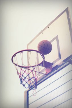 Bir okulda Basketbol çember oyun parkı