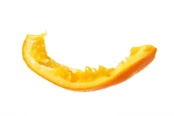 Fatia de laranja comido em um fundo branco — Fotografia de Stock